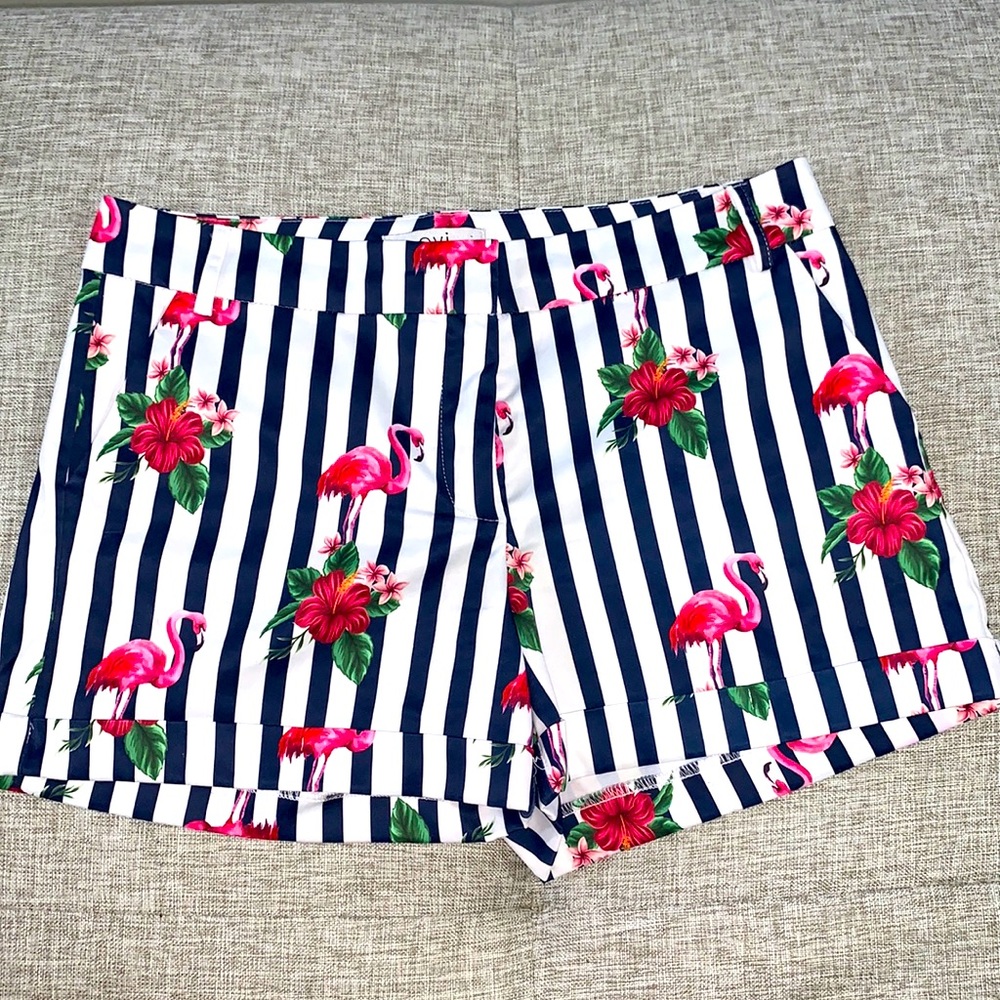Ovi shorts. Size M. White and Blue.
